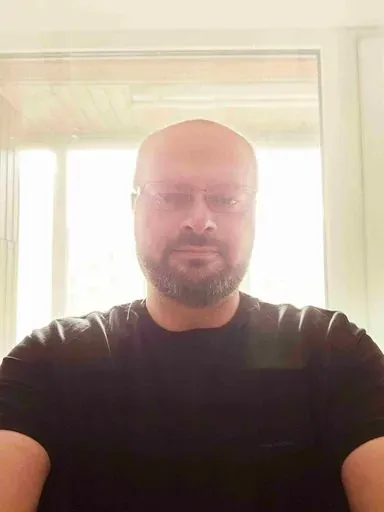 User Глеб  avatar