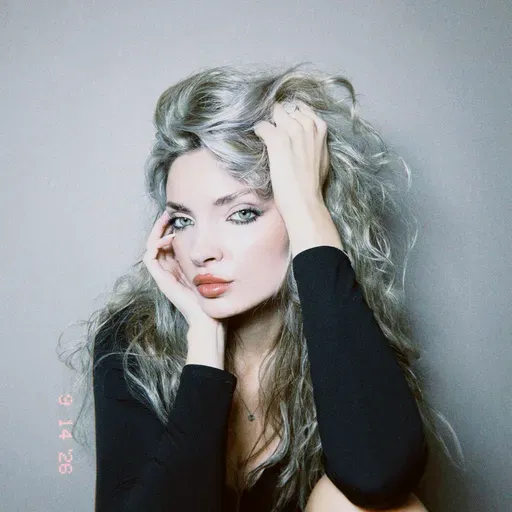 User Карина  avatar