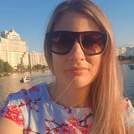 User Елена Островская avatar