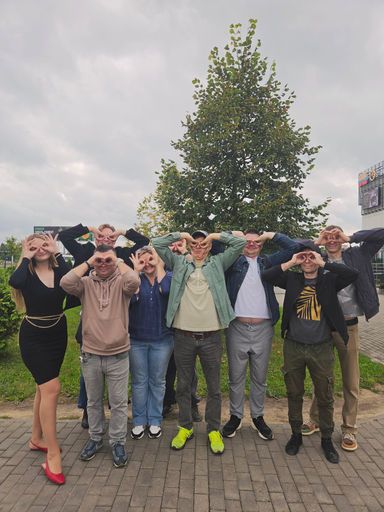Яркие события на английском  meeting main image