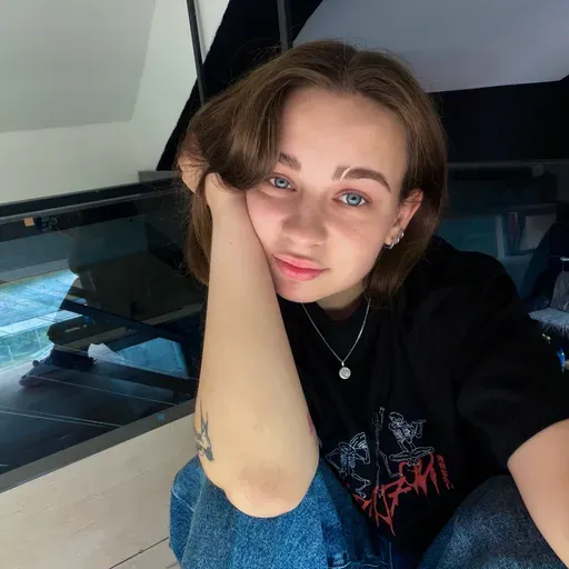 User Ульяна Кольцова avatar