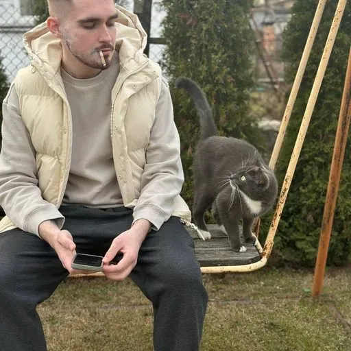 User Алекс Tihi avatar