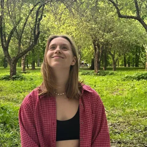 User Маша Жолнерчик  avatar