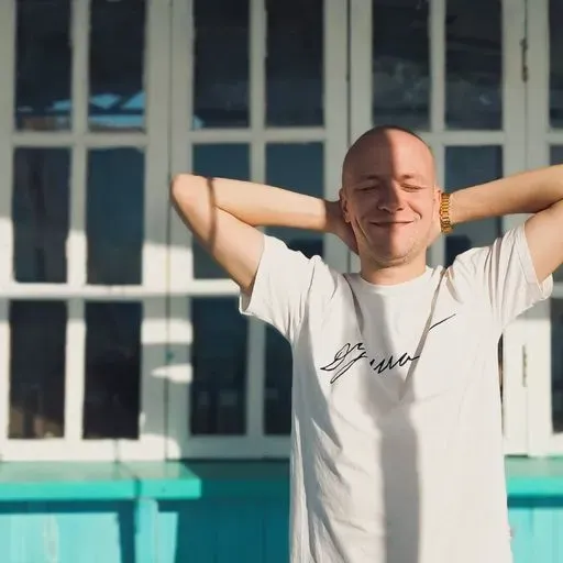 User Эдгар Агний avatar