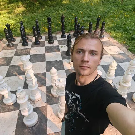 User Денис  Стрельцов avatar