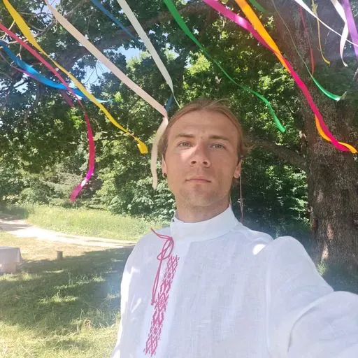 User Денис  Стрельцов avatar