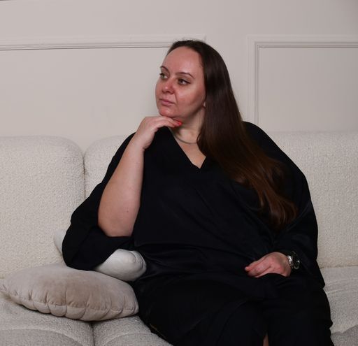 User Елена  avatar