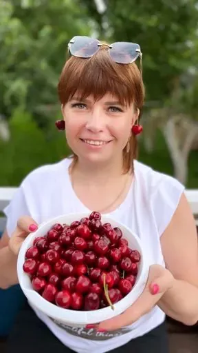 User Елена П avatar