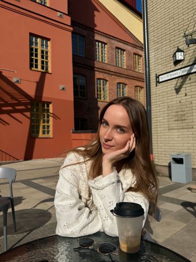 User Полина Казак  avatar