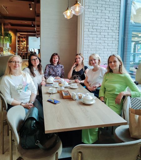 Как получить повышение заработной платы  meeting main image