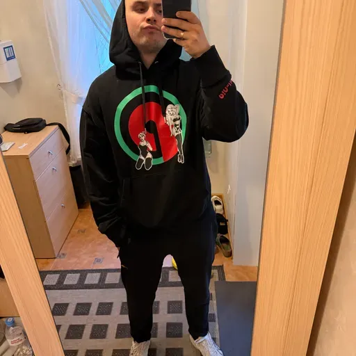 User Эляш  avatar