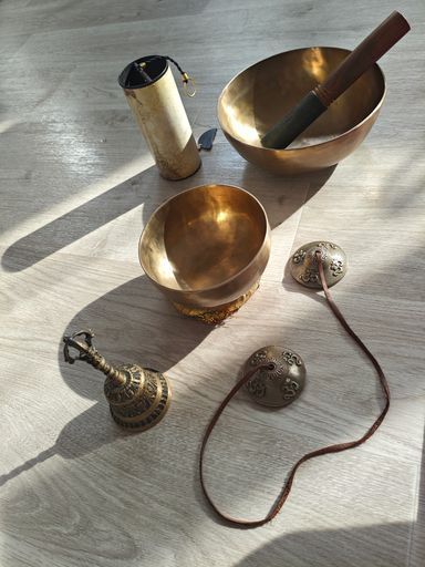 Мягкая практика йоги для любого возраста и уровня подготовки  meeting main image