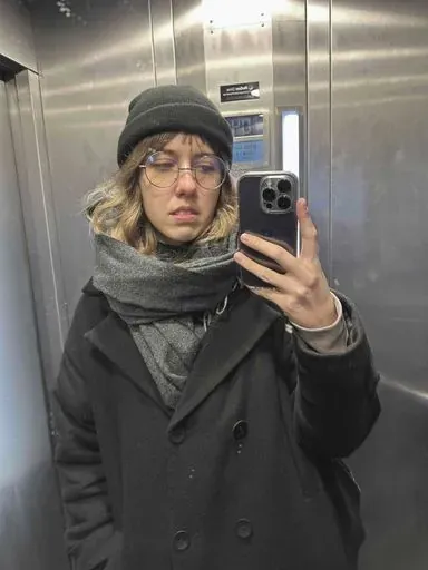 User alesia mal avatar