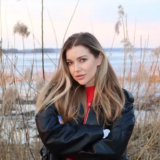 User Яна Андреева avatar