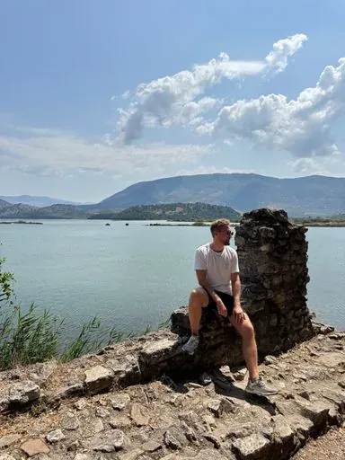 User Юрий  avatar