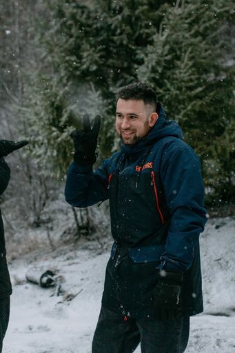 User Никита   avatar