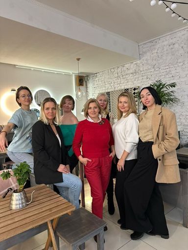 Женская Аура: Вдохновение и Сила в Каждой» meeting main image