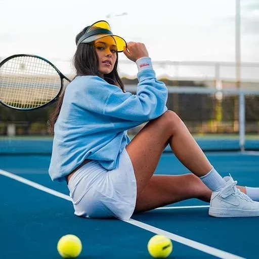 User Cool_girl 🎾🤡🙂 L avatar