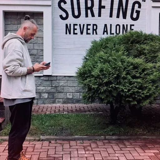 User Антон  avatar