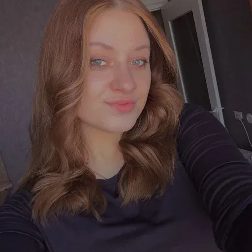 User Алена  Тихон avatar