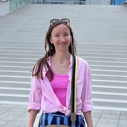 User Яна Е. avatar