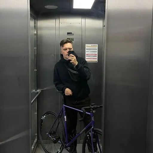 User Nikita R avatar