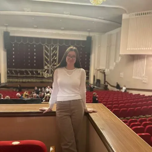 User Александра   avatar