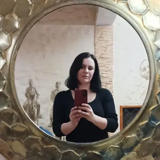 User Елена  avatar