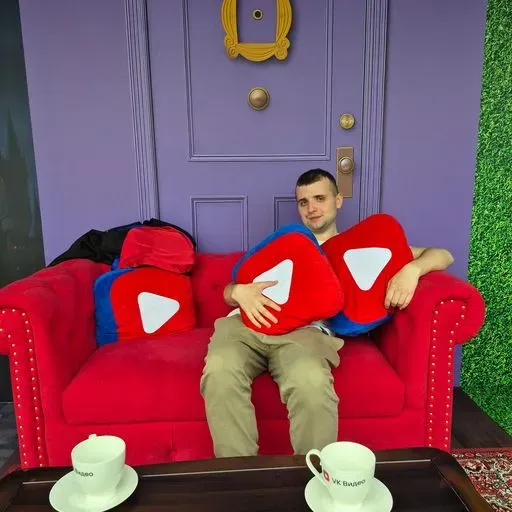 User Женя Винник avatar