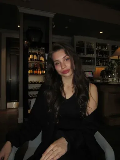 User Ксения Волкова avatar