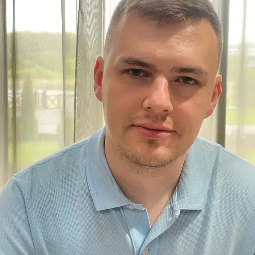 User Никита  avatar