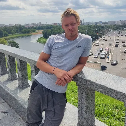 User Руслан Скрыдлевский avatar