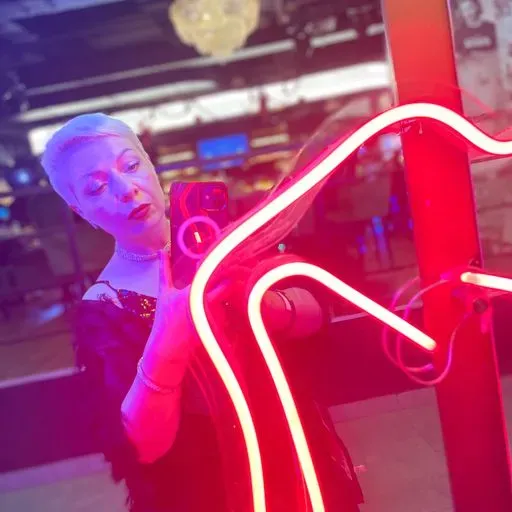 User Ирина М avatar