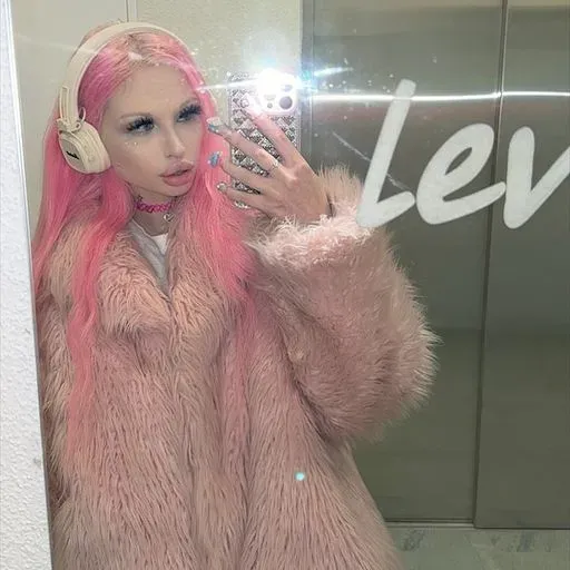User Наташа  Д avatar