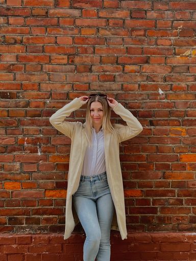 User Yulya  Minchenko avatar