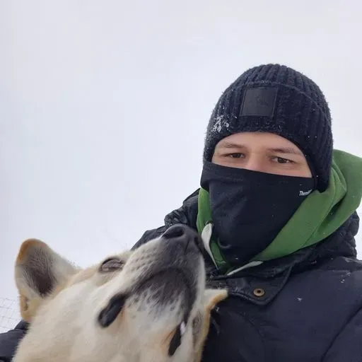 User Антон Деруго avatar