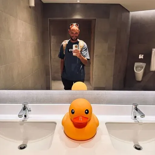 User Николай  avatar