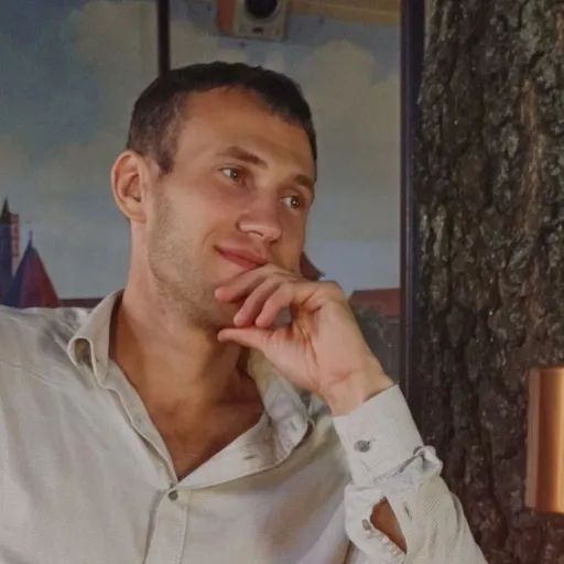 User Евгений   avatar