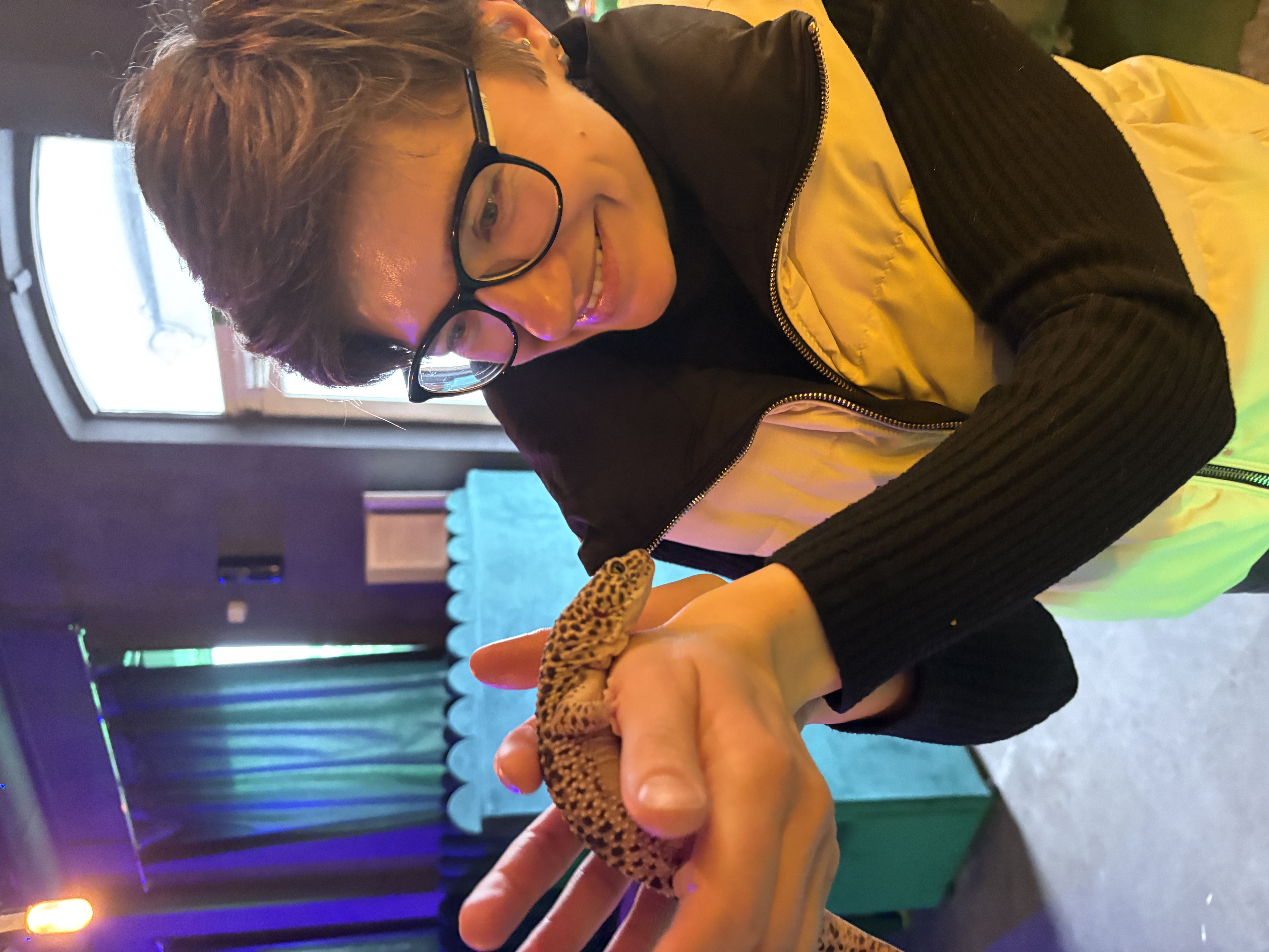 User Юлия  avatar