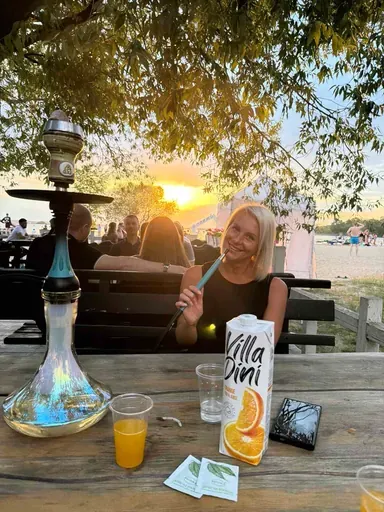 User Елена  avatar