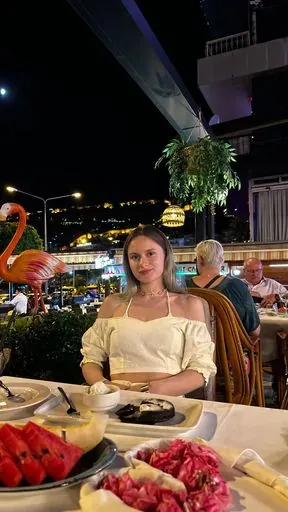 User Анна  avatar