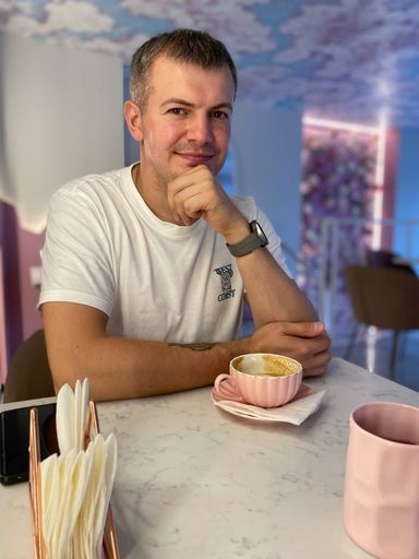 User Андрей  avatar