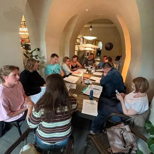 English breakfast meeting main image