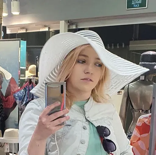 User Даша Лебедева avatar