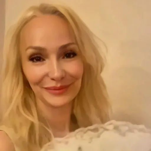 User Ксения  avatar