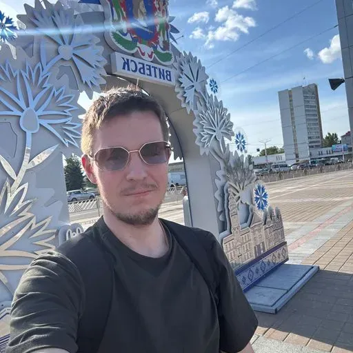 User Влад Путеев avatar
