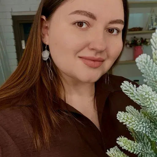 User Карина  avatar