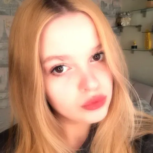 User Лиза  avatar