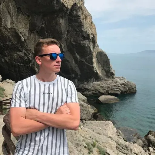 User Алексей Левадный avatar