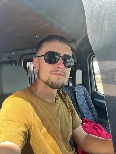 User Артём Дичковский avatar